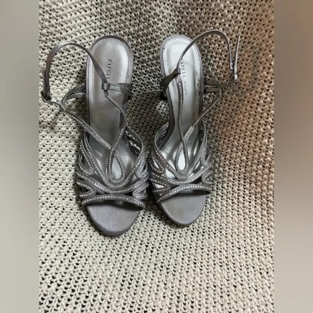 Papell‎ Studios Silver Heels, Size 7.5
